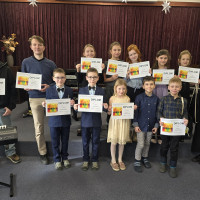 BLAHOPŘEJEME klávesákům